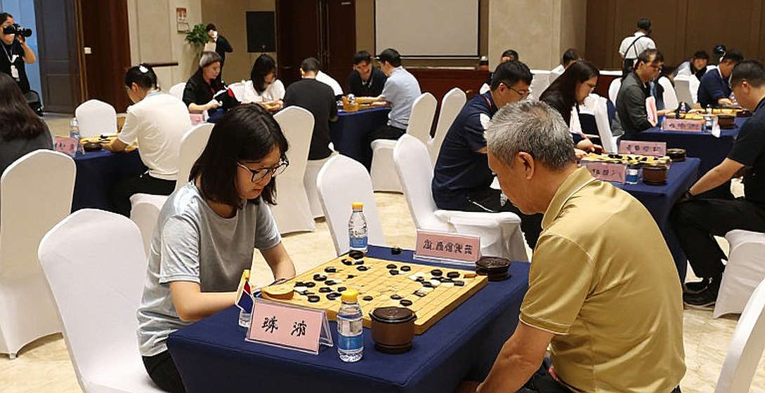 Carlsen tái xuất bảo vệ ngôi vương tại Tech Mahindra Global Chess League 2026